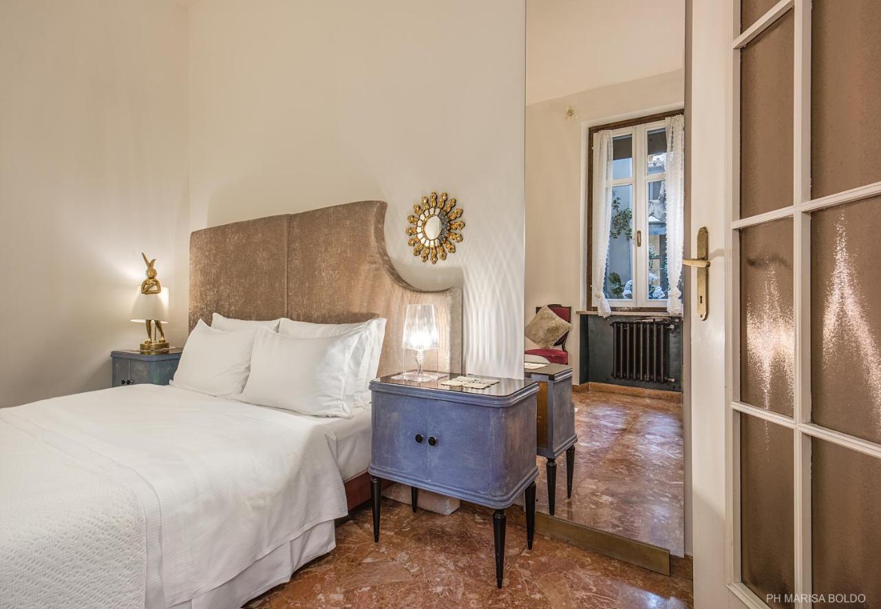 Billie'S Flat Red - Art & Design Apt In Verona Historic Centre ภายนอก รูปภาพ