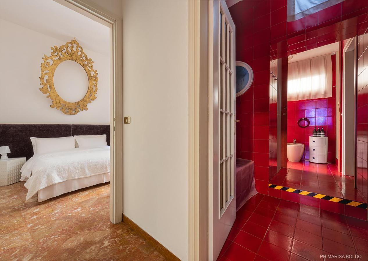 Billie'S Flat Red - Art & Design Apt In Verona Historic Centre ภายนอก รูปภาพ