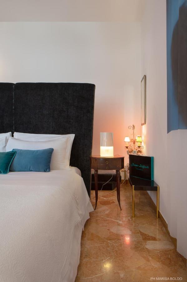 Billie'S Flat Red - Art & Design Apt In Verona Historic Centre ภายนอก รูปภาพ