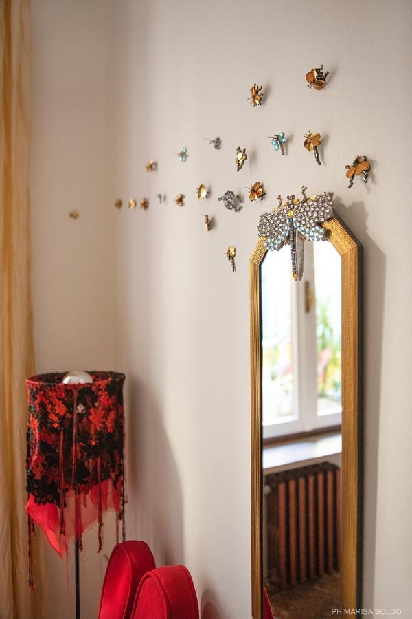 Billie'S Flat Red - Art & Design Apt In Verona Historic Centre ภายนอก รูปภาพ